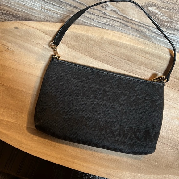 Michael Kors small bag - Picture 4 of 11